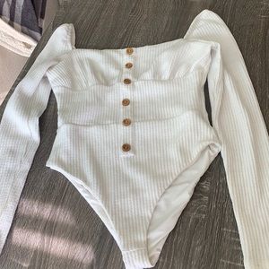 White sabo skirt body suit